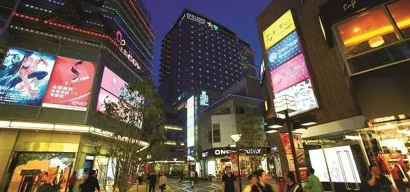 走訪10多位廣告企業(yè)客戶，才某些這份外墻燈箱制造安置指南13